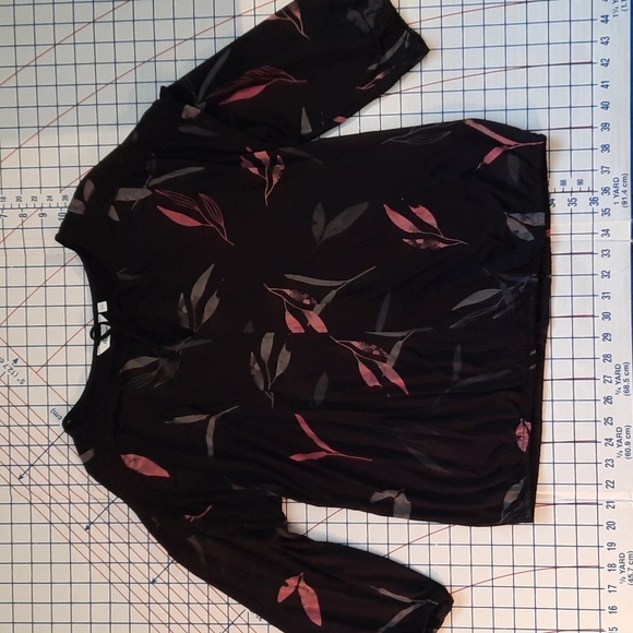 🌻 2/$30 Reitmans 3/4 Sleeve Blouse - Picture 1 of 6